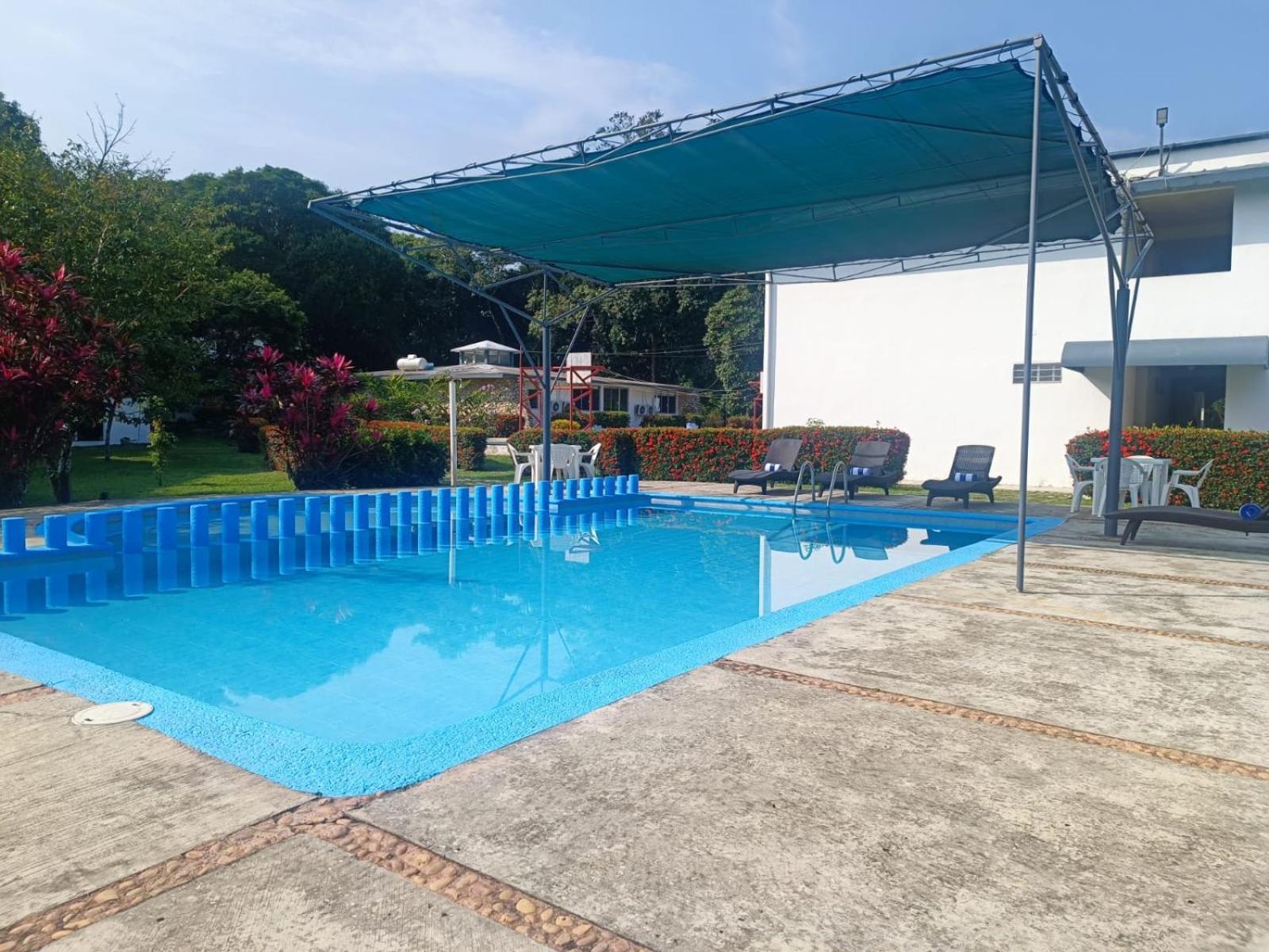 Hotel Los Leones Palenque Eksteriør billede